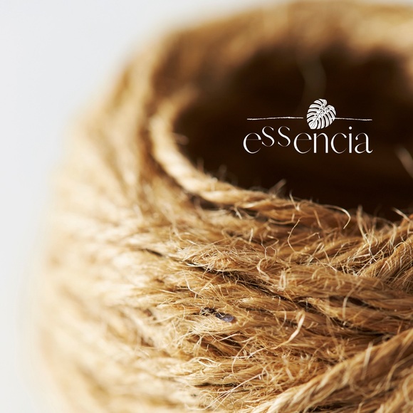 Handwoven Jute Bag with Leather Handle - Picture 4 of 4